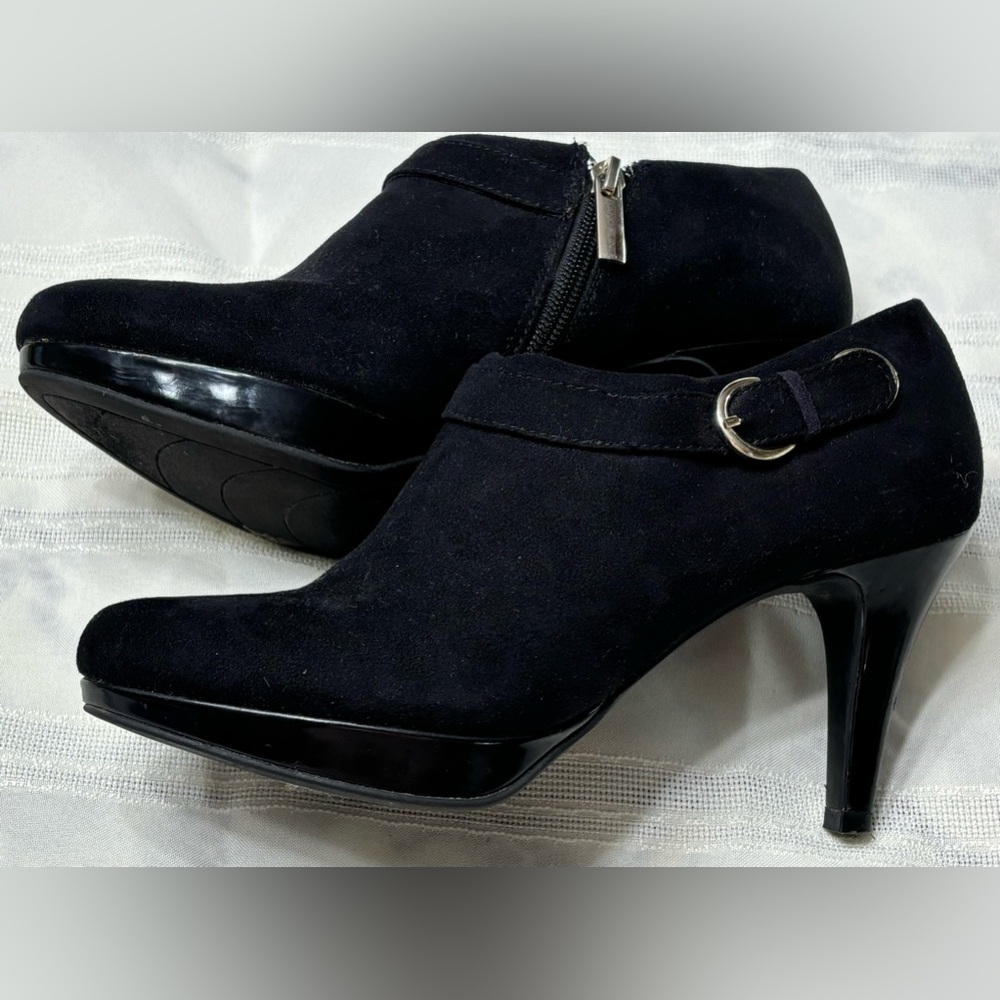 Bandolino Women’s Cliffton Black Suede Platform Stiletto Heel Side Zip Bootie